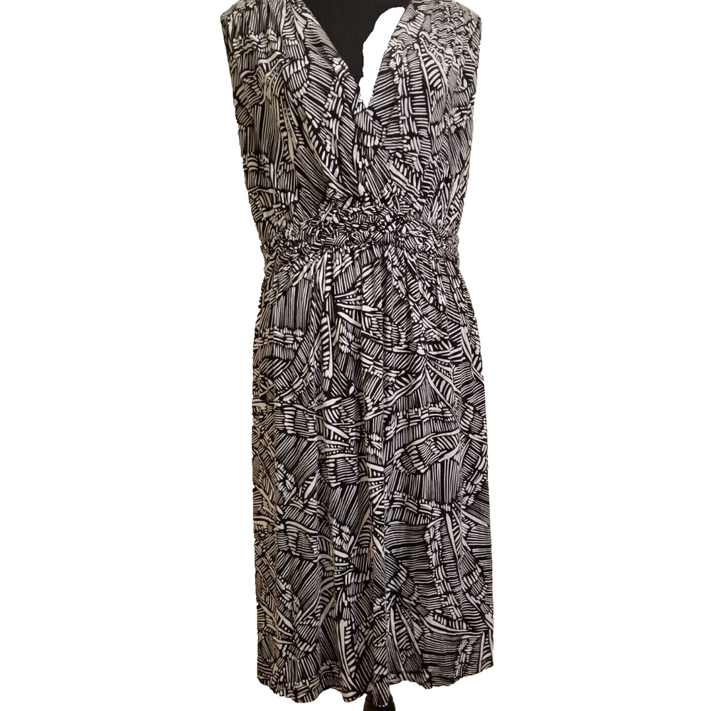 Unbranded White Black Print Knee Length Elastic Waist - Size-See Measurements